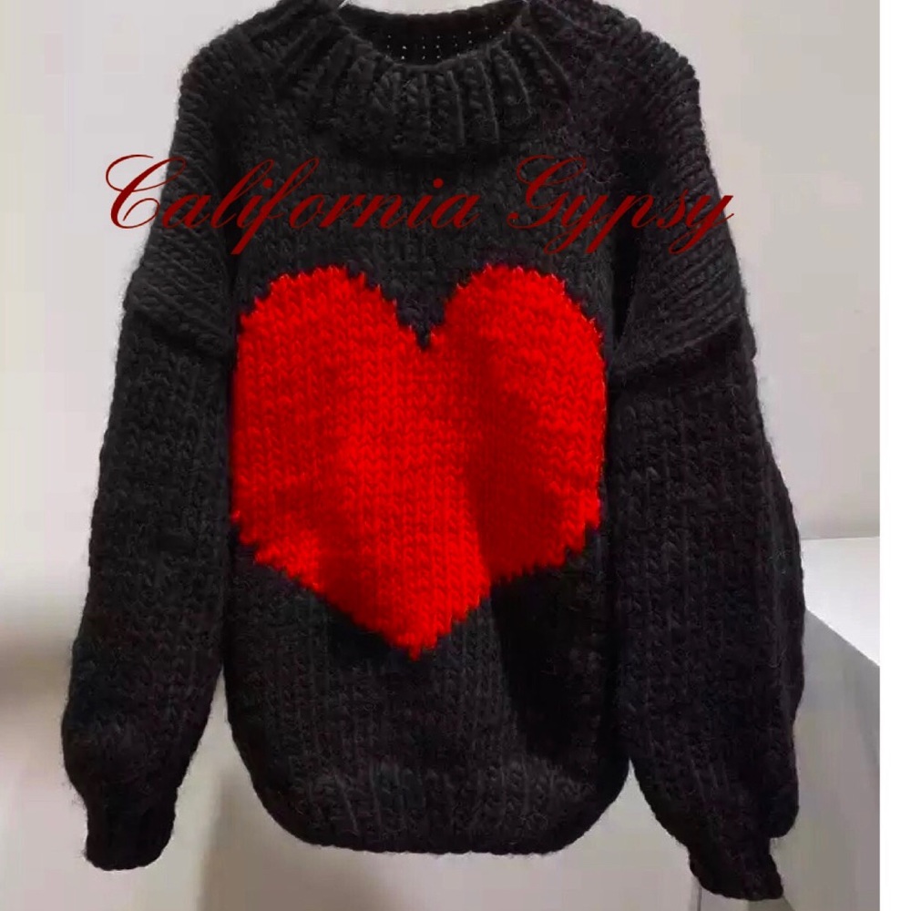 LAST ONE Oversized Knit Heart Sweater ❤️ - Picture 5 of 6